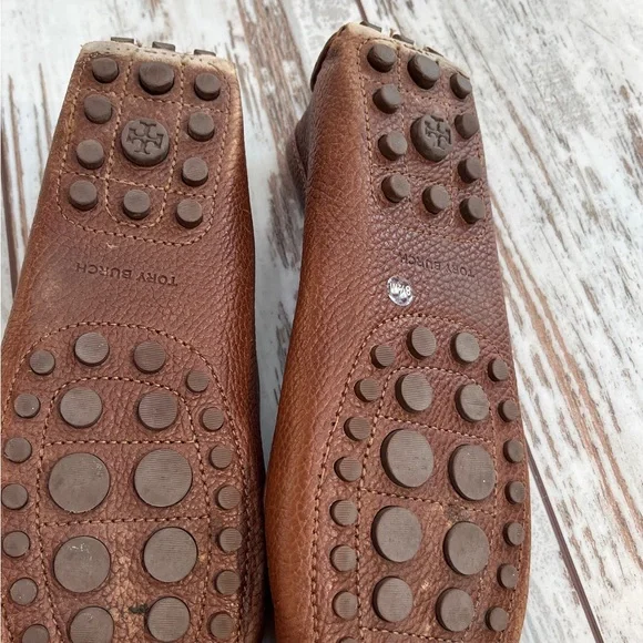 Tory Burch Ludlow Brown Pebbled Leather Driving Loafers - Size 8.5 - Picture 6 of 16